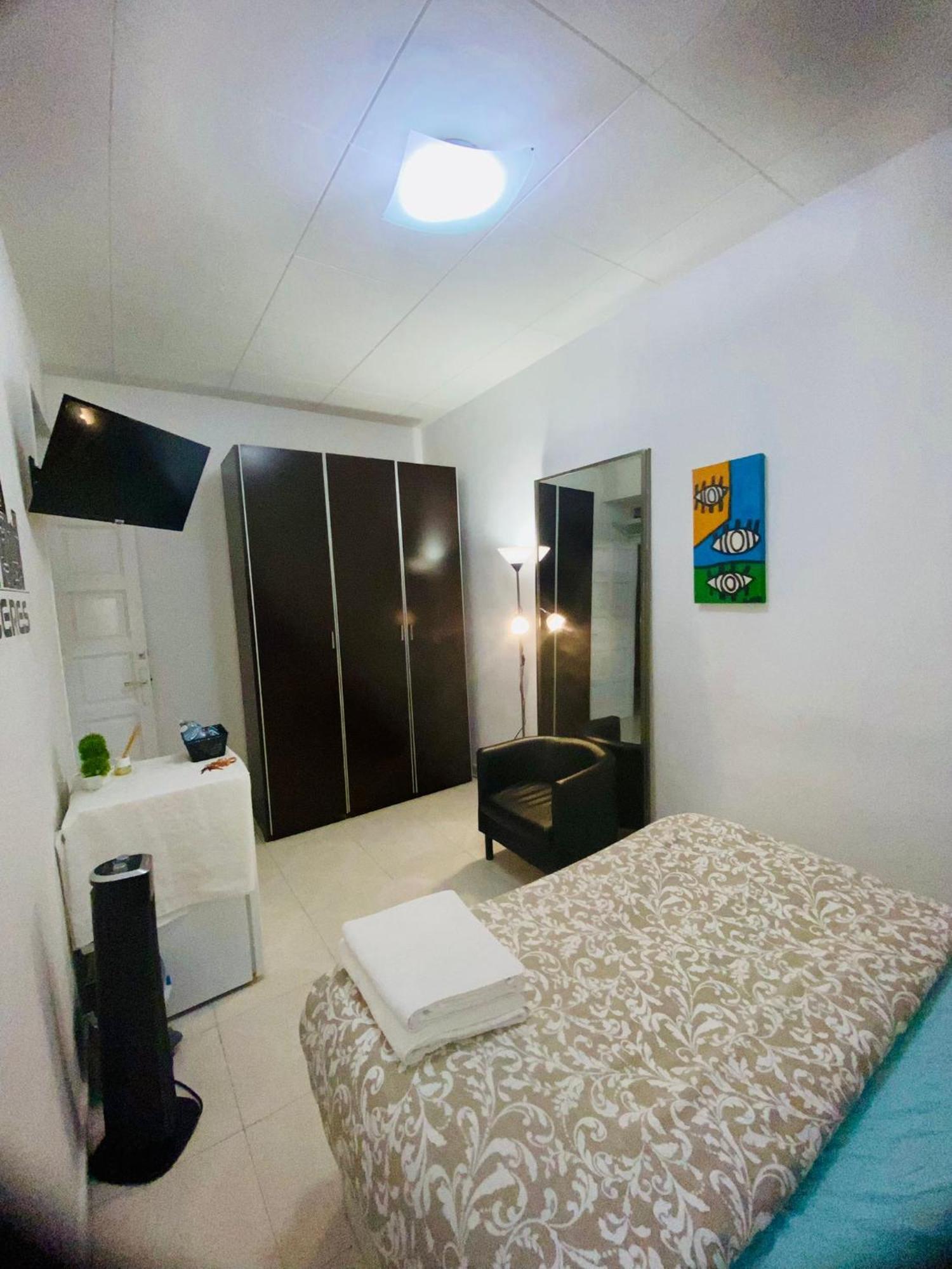 Habitacion En Centro De Barcelona Hotell Eksteriør bilde